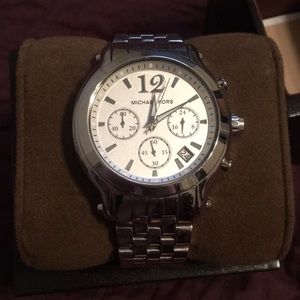 Michael Kors  woman’s watch silver